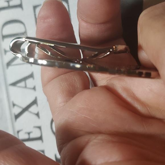 Alexander McQueen - Picture 3 of 5